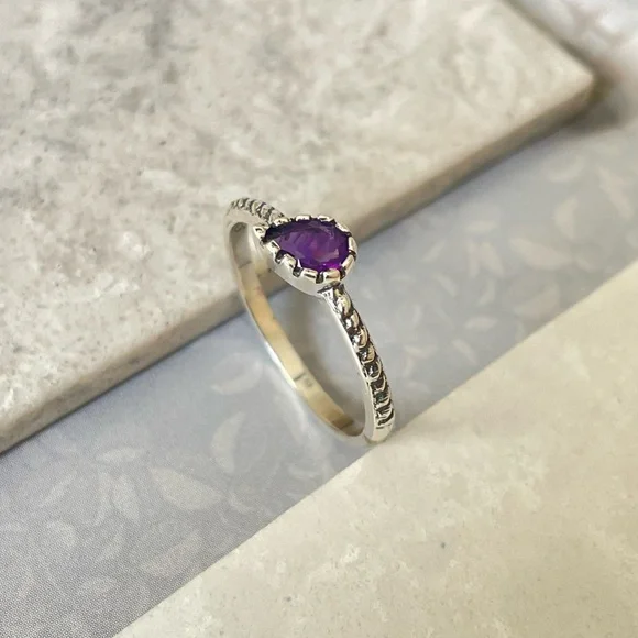 Dainty 925 Sterling silver Amethyst Ring, US:8 “VIBES” - Picture 13 of 14